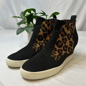 MIA Slip-On Leopard Print‎ Wedge Knit Booties Sneakers Size 8.5
